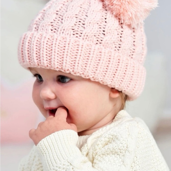 Girls hat or beanie - Picture 2 of 4